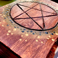 Load image into Gallery viewer, Woodburned Pentacle Box
