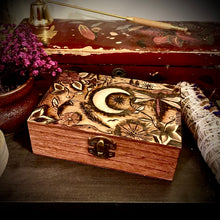 Load image into Gallery viewer, Wood Burned Stash Box
